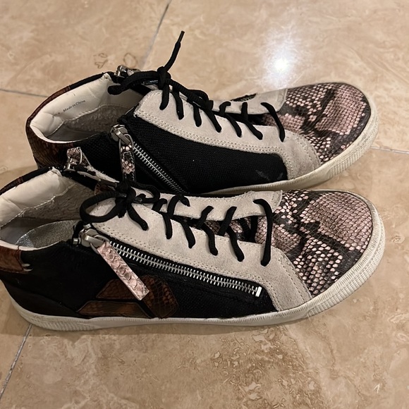 Dolce Vita Zonya Black Snake Suede Sneakers - Picture 8 of 8